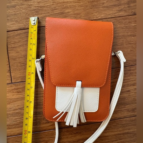 K. Carroll 7.5" Orange and White Fashionable Crossbody Handbag Tassel Travel - Picture 2 of 8
